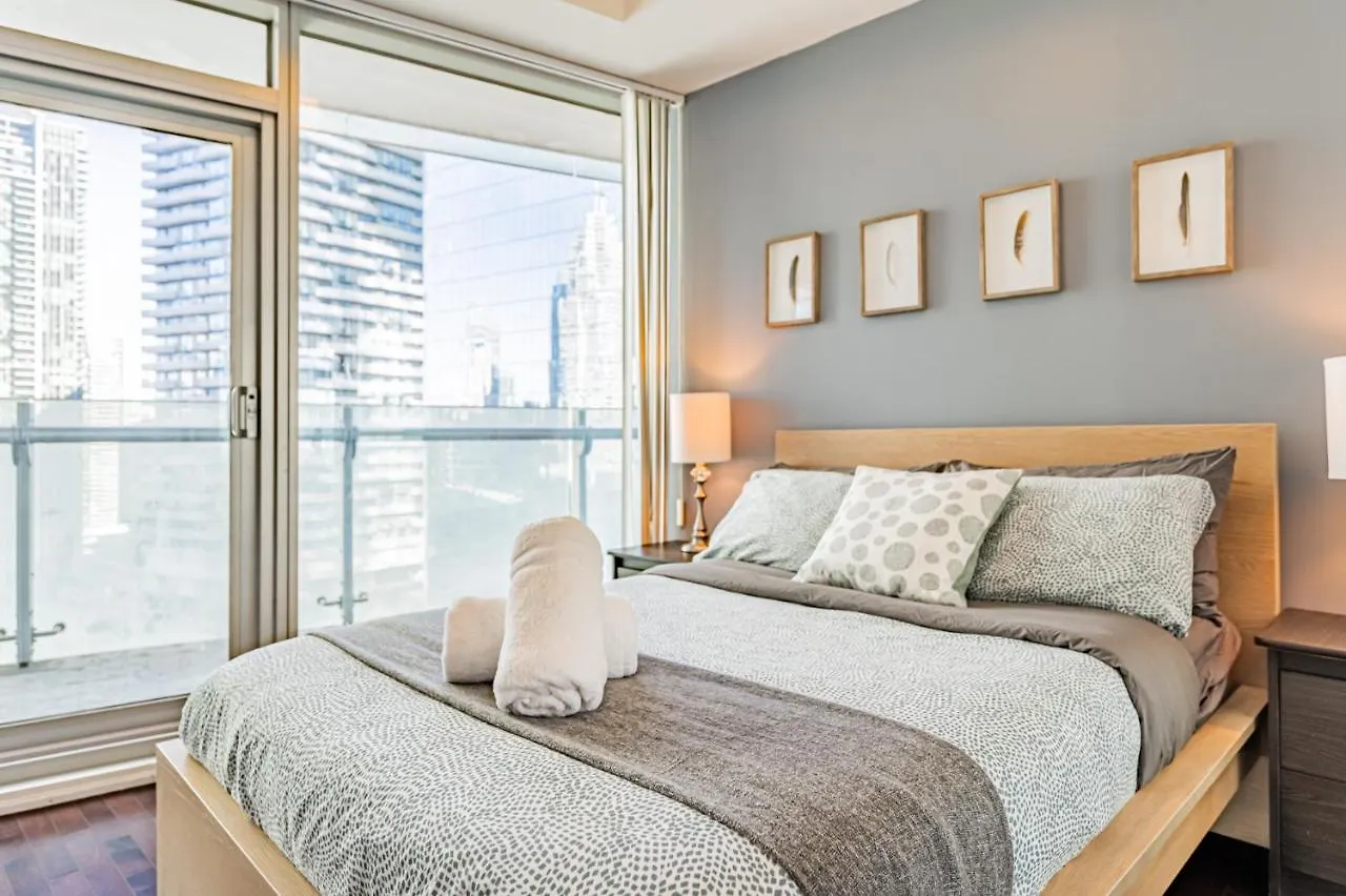 Apartment Downtown Vacation Rentals Toronto Canada