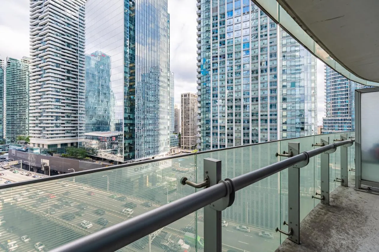 Apartment Downtown Vacation Rentals Toronto