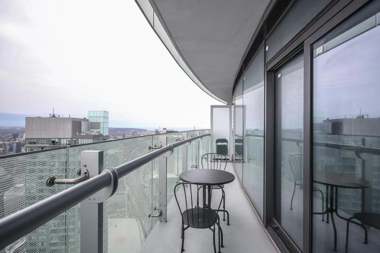Downtown Vacation Rentals Toronto Apartment