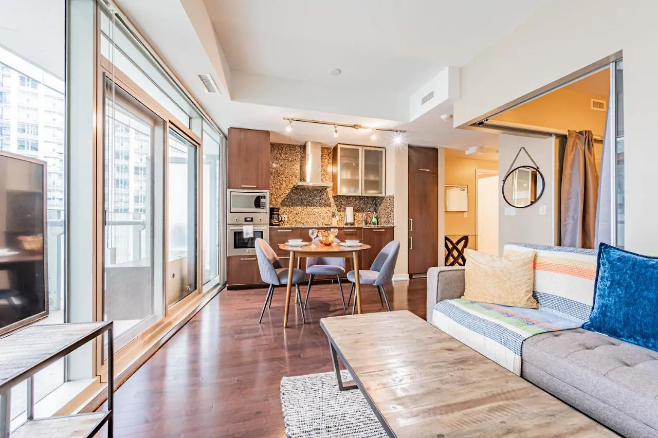 Apartment Downtown Vacation Rentals Toronto