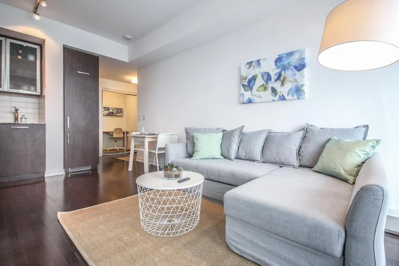 Apartment Downtown Vacation Rentals Toronto