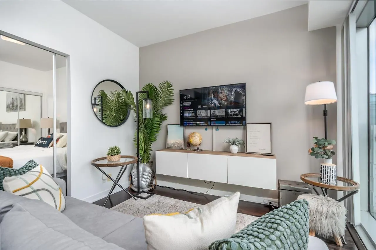 Downtown Vacation Rentals Toronto Apartment